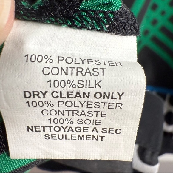 Trina Turk Colorful Geometric Tank Top Size Small Petite GUC 100% Silk - Picture 5 of 9